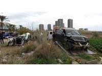 14 yaşındaki sürücü cipiyle otomobile çarptı: 1 ölü