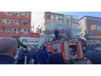 İtfaiye ekipleri ev yangınına balkondan girerek müdahale etti