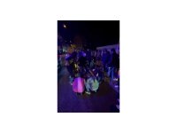 Motosikletlinin yaya geçidinde çarptığı kişi yaralandı