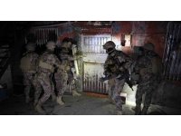 Adana’da uyuşturucu satıcılarına operasyon: 9 torbacı tutuklandı