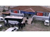 Göçmen kaçakçılarına operasyon: 18 şahıs tutuklandı, 59 göçmen yakalandı