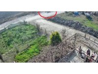 Kontrolden çıkan otomobilin dereye uçtuğu anlar kamerada