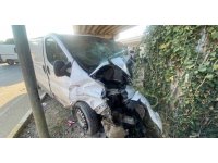 Antalya’da iki araç çarpıştı: 1 ağır yaralı