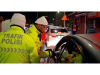 Isparta’da 24 saatte 3 aranan şahıs yakalandı, 345 sürücüye idari para cezası kesildi