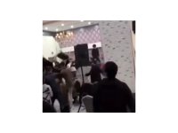 Düğünde sahne anlaşmazlığı kavgasında sandalyeler havada uçtu