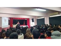 Mersin’de jandarmadan öğrencilere ’siber farkındalık’ eğitimi