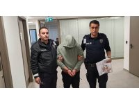 157 dolandırıcılık suçundan aranan şahıs sahte pasaportla yakalandı