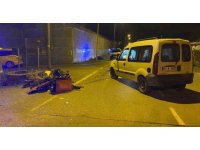 Motosikletle hafif ticari araç çarpıştı: 1’i ağır 2 kişi yaralandı