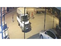 Bıçakla öldürülen gence saldırı anları güvenlik kamerasında