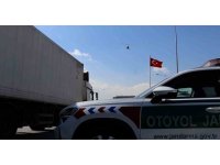 Mersin’de cayrokopterli denetim: 5 araç trafikten men edildi, 2 aranan şahıs yakalandı