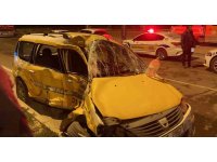 Mersin’de tır otomobile çarptı, sürücü yaralı kurtuldu