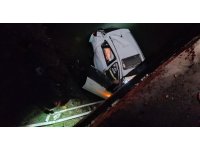 Kırıkhan’da sulama kanalına uçan otomobilin sürücüsü yaralandı