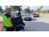Hak sahibi olmayan sürücünün kullandığı yabancı plakalı araç trafikten men edildi
