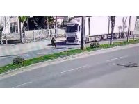 Tırın çarptığı genç kız 12 günlük yaşam savaşını kaybetti