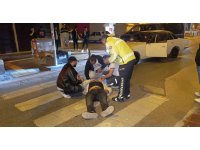 Otomobilin yaya geçidinde çarptığı kişi yaralandı