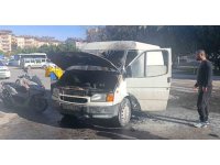 Antalya’da kaportacıya bırakılan araçta yangın çıktı