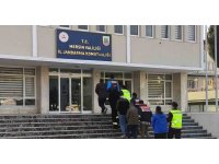 Mersin merkezli operasyonda göçmen kaçakçılığı organizatörü 5 şüpheli yakalandı