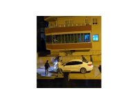 Arabayla gelip, tekme tokat birbirlerine girdiler