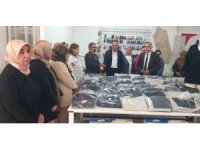 Erzinli kadınlar ihtiyaç sahibi öğrenciler için mesai yaptı