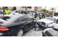 Polisin ’dur’ ihtarına uymayan sürücü ortalığı savaş alanına çevirdi