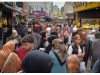 Adana’da çarşı ve pazarlarda bayram yoğunluğu yaşanıyor