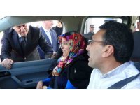 Vali Atilla Toros yolcuları tek tek uyardı: "Emniyet kemerinizi takın"