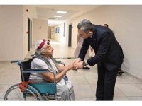 Antalya Valisi Hulusi Şahin’den bayram ziyaretleri