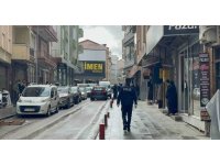 Isparta’da tartıştığı komşularına pompalı tüfekle saldırdı: 1’i çocuk 2 yaralı