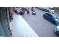 Motosikletlerin karıştığı kazalar saniye saniye kameralara yansıdı