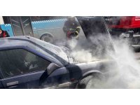 Kahramanmaraş’ta 2 araç yandı