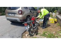 Kaza yapan sürücüler olay yerini terk etti