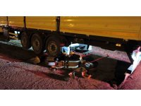 Hatay’da motosiklet ile otomobil çarpıştı: 1’i ağır 2 yaralı