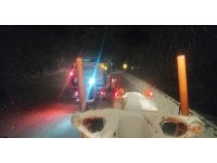 Antalya-Konya karayolunda kar yağışı etkili oldu: Kar kalınlığı yer yer 10 santimetreye ulaştı