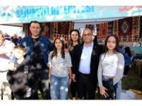 El emeğiyle ilmik ilmik işlenen Saimbeyli kilimi tanıtılıyor