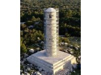 2 bin yıllık Patara Deniz Feneri yeniden ayağa kaldırıldı