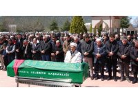 Trafik kazasında hayatını kaybeden doktora gözü yaşlı veda