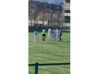 Isparta’da hakeme yumruklu saldırı anbean görüntülendi