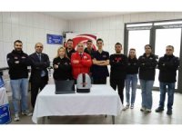 Öğrenciler hava savunma sistemi geliştirdi: 5 santimetrelik cismi vurabiliyor