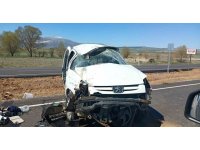 Şarkikaraağaç’ta takla atan otomobilin sürücüsü yaralandı