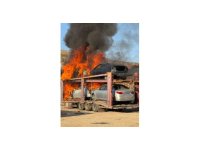 Suriyelilerin hayallerini süsleyen araçlar alevlere teslim oldu