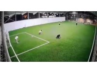 Halı sahada aniden fenalaşan adam hayatını kaybetti