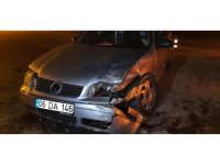 Yalvaç’ta kafa kafaya çarpışan iki araçta 3 kişi yaralandı