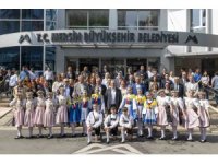 Başkan Seçer: "Mersin’in barış ve dostluk kenti olduğunu anlatın"