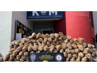 Adana’da araçta 1 ton kaçak kıyılmış tütün ele geçirildi