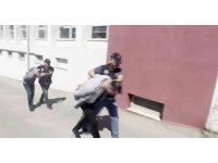 Yedek lastiğe gizlenen esrar, uygulamada ortaya çıktı: 2 şüpheli tutuklandı