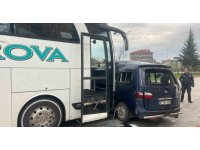 Isparta’da yolcu otobüsüyle hafif ticari araç çarpıştı: 1 ölü, 2 yaralı