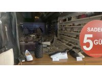 Mersin Forum AVM’deki iş yerinde asma cam tavan çöktü: 2 yaralı