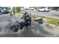 Yaya geçidine dönmeye çalışırken kaza yaptı: 1 yaralı