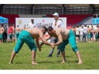 Karakucak Güreşleri 400 sporcunun katılımıyla gerçekleştirildi