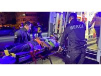 Köprüden beton zemine düştü, vinçle kurtarıldı